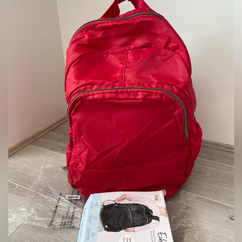 New Lug Echo 2 Packable backpack in Poppy Red